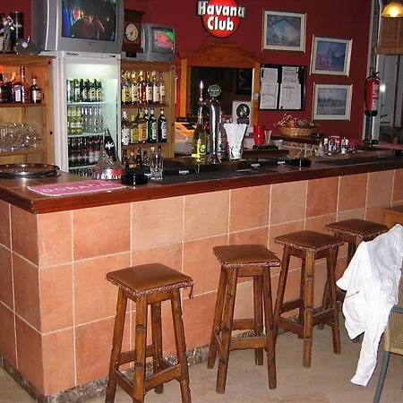 Alondras Park Hotel 2*