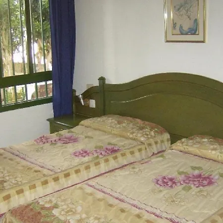 Alondras Park Otel