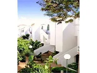 Alondras Park Ξενοδοχείο 2*