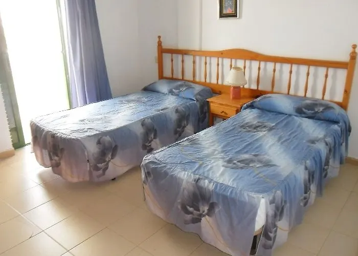 Alondras Park Ξενοδοχείο 2*