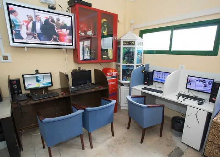 Alondras Park Ξενοδοχείο